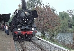 Rudolstadt 1994: Sonderzug mit 44 1093 am Bahnsteig