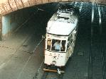 2001: Wagen 92 in der Unterführung am Bahnhof
