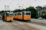1994: Regel- und Sonderwagen am Bahnhof