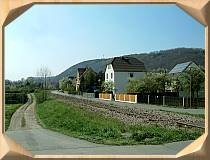 Vorschaubild: Rudolstadt-Schwarza, 22.04.2005 Noch gut ist die Bahntrasse durch Rudolstadt-Schwarza zu erkennen.
